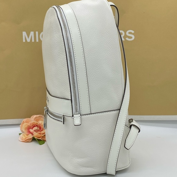 MICHAEL KORS KENLY LARGE BACKPACK OPTIC WHITE - Picture 5 of 16